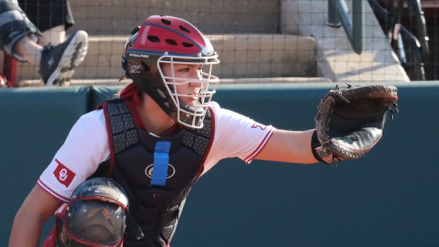 SB - Kinzie Hansen